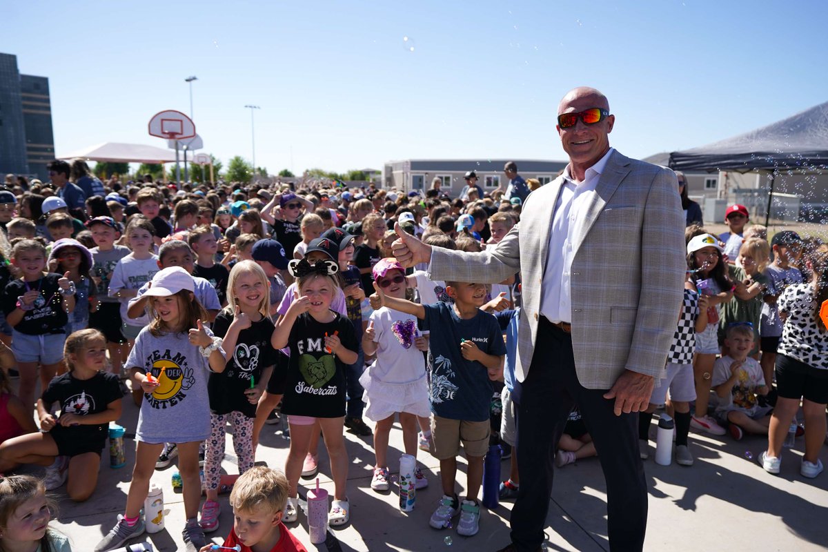 Congratulations, Faith Mather Sossaman Elementary, on earning the title of an A+ School of Excellence. This recognition is the highest state-level award granted by The Arizona Educational Foundation 🎉🌟 Today, we celebrated this outstanding achievement! #qcleads #ChooseQCUSD