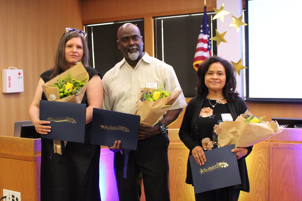 🌟 CCCOE & school districts throughout the county celebrated Classified School Employees of the Year (CSEY)! 8 remarkable individuals were chosen to represent our county in the State of CA's CSEY program. The winners were selected from a pool of 26 nominees! 🏆👏 #CCCOECSEY2024