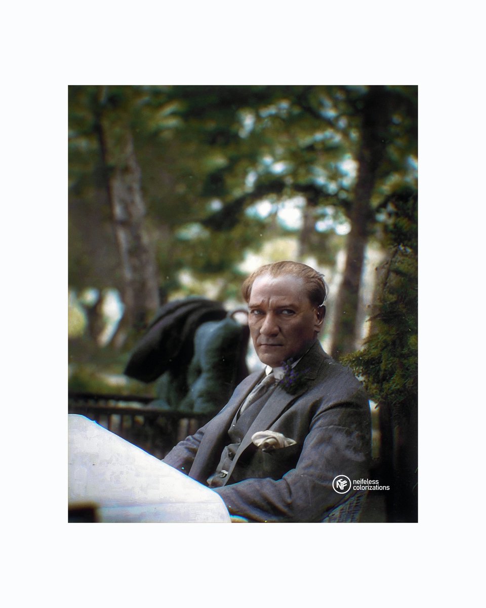 neifeless's tweet image. Mustafa Kemal Atatürk, Aziziye İstasyonu&apos;nda.

Selçuk, İzmir. 5 Mart 1930