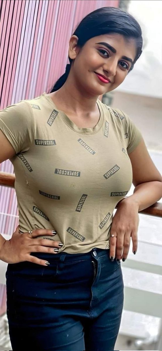 আমাকে কেমন লাগছে