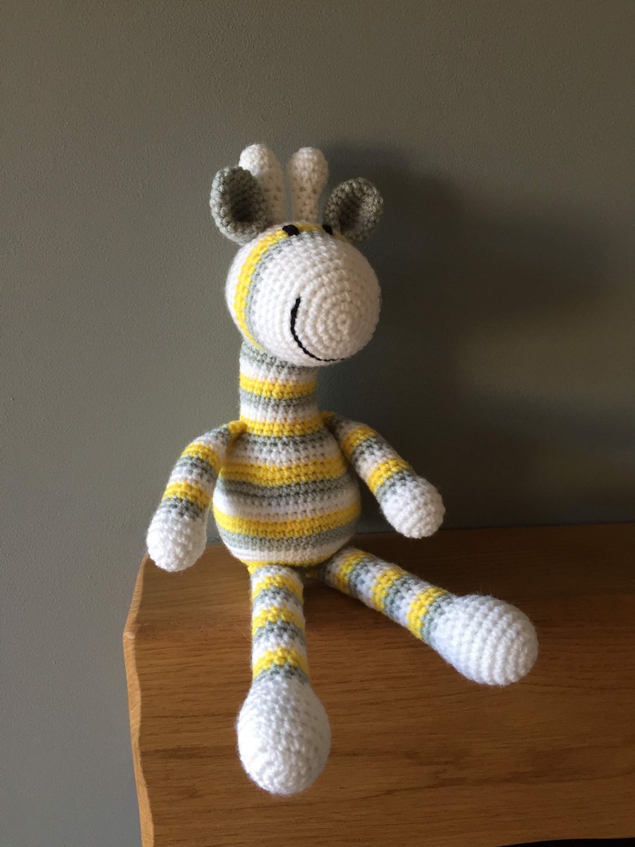 Lovely gift for a new baby or small child or indeed any giraffe lover! bitzas.etsy.com/listing/663414… #handmade #firsttmaster #MHHSBD