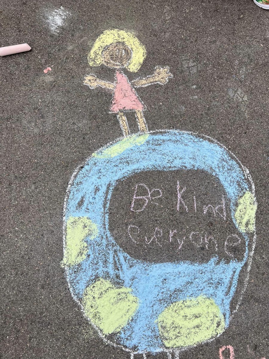 Every year, it's a joy to see how our schools participate in #DayWithoutHate.💙❤️ In Jeffco, we keep the fact that our learners are our future at top of mind, which emphasizes the importance of teaching kindness, compassion and empathy.