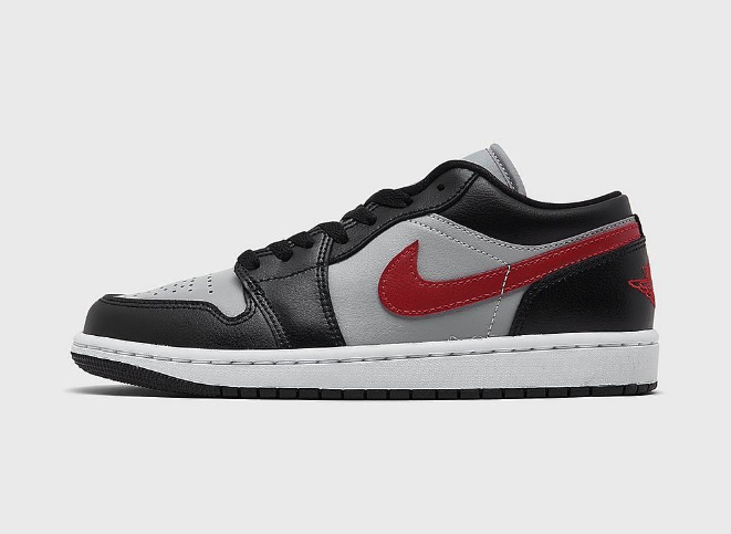 SOLELINKS's tweet photo. Ad: Women's Air Jordan 1 Low 'Wolf Grey/Gym Red' last sizes at $75 + FREE shipping

Finish Line:https://t.co/SCuwuS3mg6
JD Sports:https://t.co/7at3GGPeLN https://t.co/TdrGdLsj6x