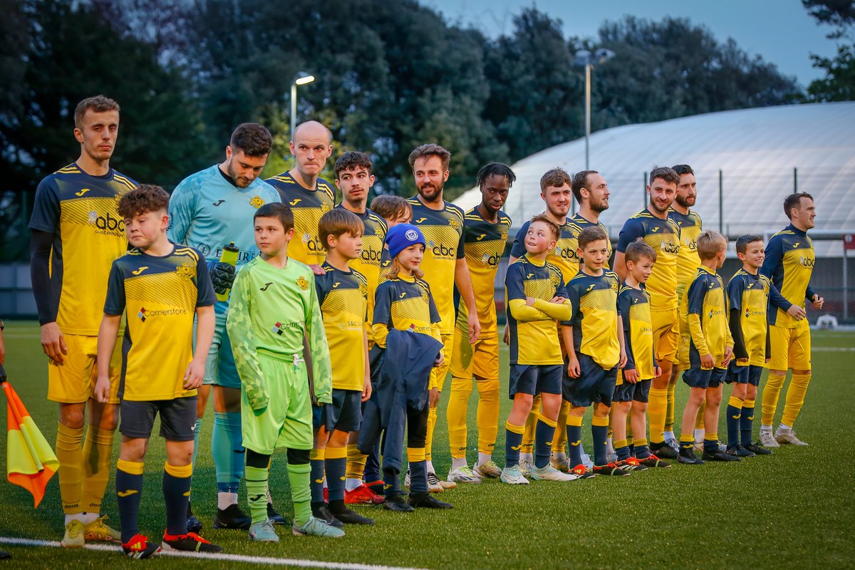 Our First Team are looking for friendlies on the following dates... 👉 Tues 2 July 👉 Tues 30 July We would be looking to host or travel on either date and are looking for Step 4 and above opposition. If interested please DM us or email secretary@moneysfc.co.uk #UpTheMoneys