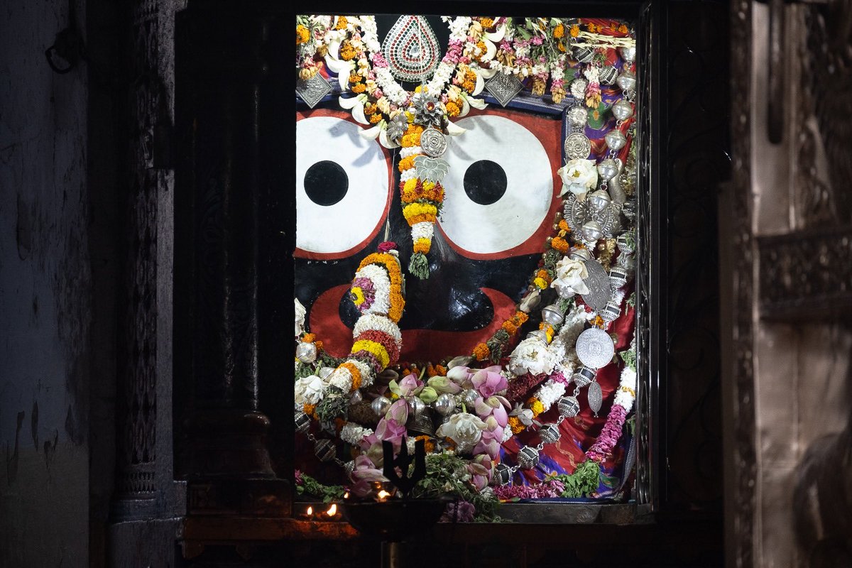 Deep within those mystical eyes, one discerns the boundless love of Lord Krishna, whose enchanting allure captivates hearts and souls.
Patitapaban Jagganath !
Here is his story.
According to the Madala Panji, an ancient chronicle of the Jagannath Temple,