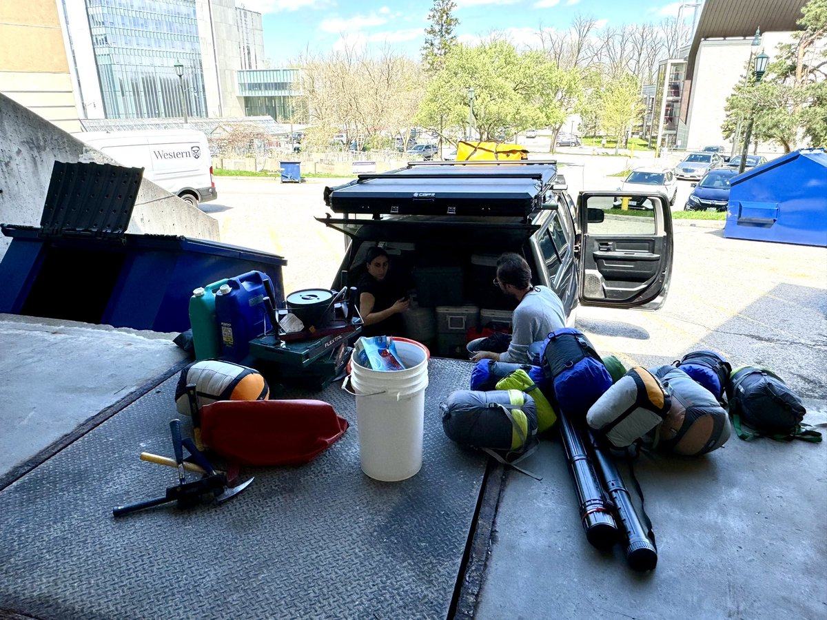 Gordon Oz Osinski tweet media