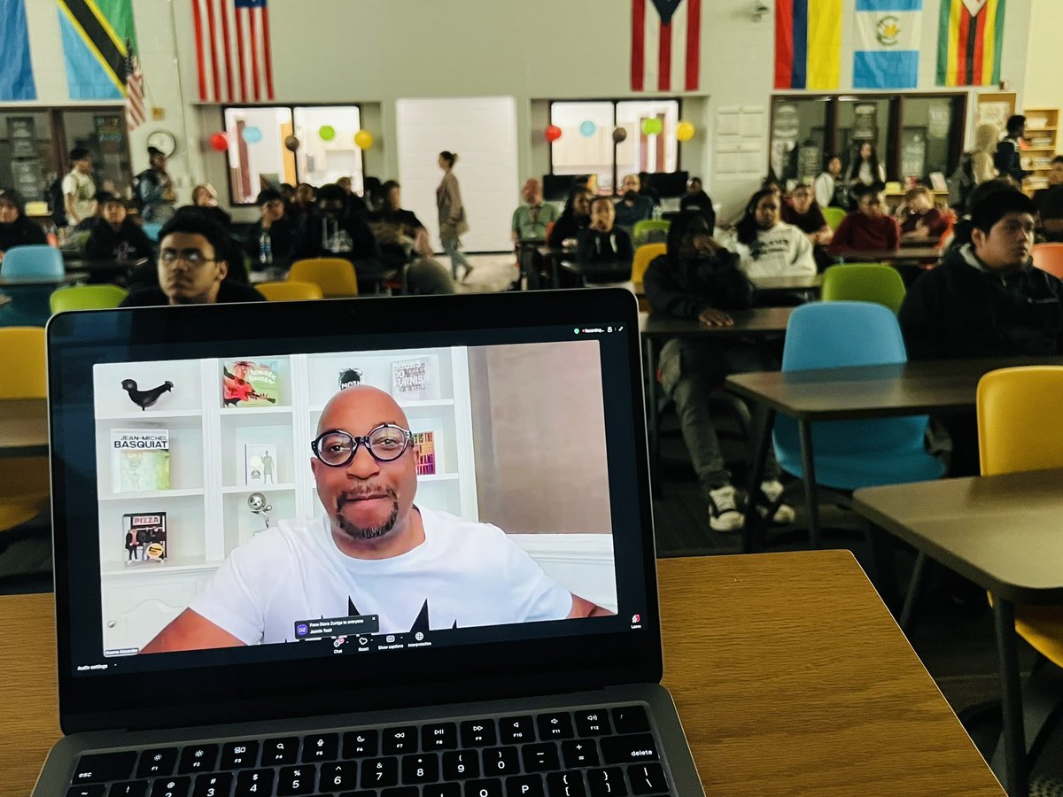 OverIntheLib's tweet image. Students got to attend a virtual author event with @kwamealexander for #NationalPoetryMonth today! We learned the 3 Rs for poetry: Rhyme rhythm & repetition (And that @ToniBlackman can freestyle at will!) One newly self described READER started writing before the lights came up😍