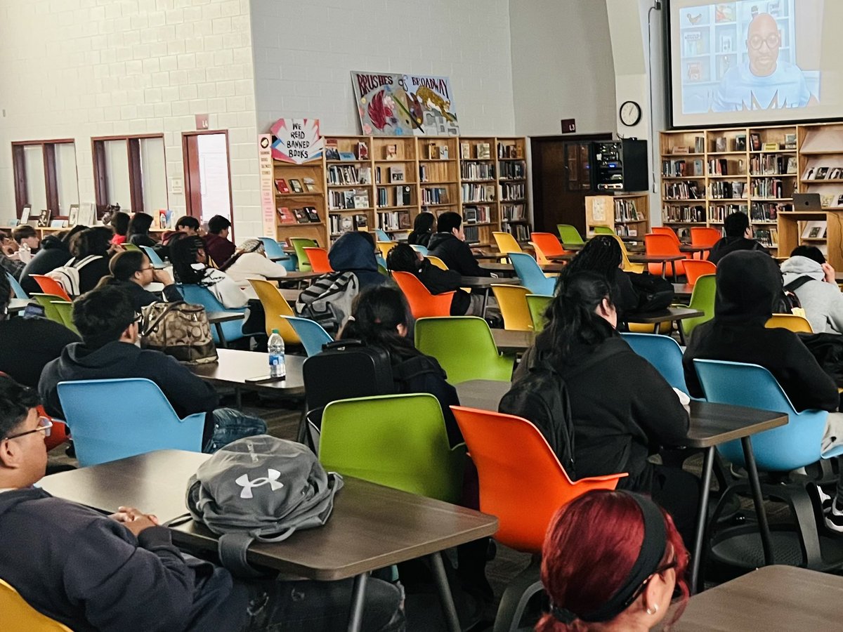 OverIntheLib's tweet image. Students got to attend a virtual author event with @kwamealexander for #NationalPoetryMonth today! We learned the 3 Rs for poetry: Rhyme rhythm & repetition (And that @ToniBlackman can freestyle at will!) One newly self described READER started writing before the lights came up😍