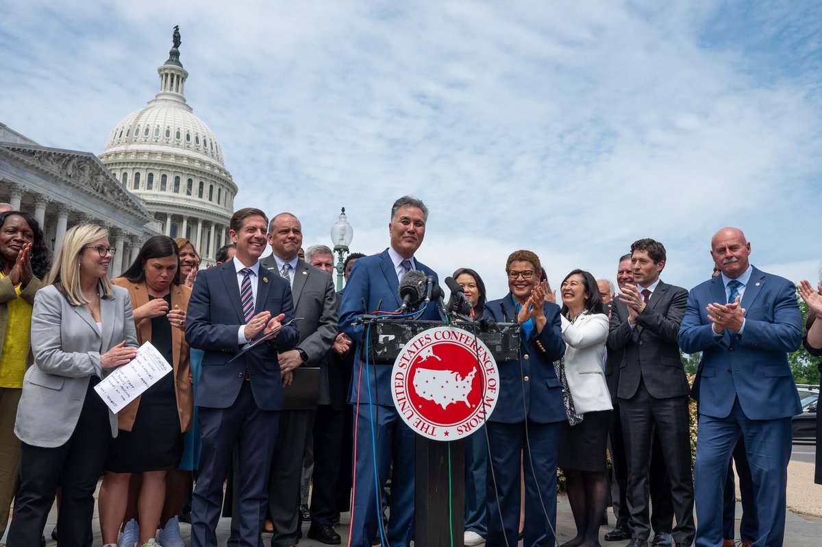 It was a pleasure joining @usmayors, @MayorOfLA, and over 40 mayors from across the country to call for additional resources to put an end to veterans homelessness.