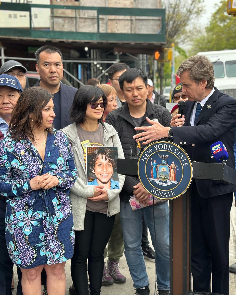 Today at Allison Hope Liao Way, where 3 year old Allison was tragically killed by a speeding vehicle, we celebrated the passage of Sammy’s Law. For Sammy, Allison, and all the lives lost too soon we will never forget you. We are making NYC a safer place in your honor.