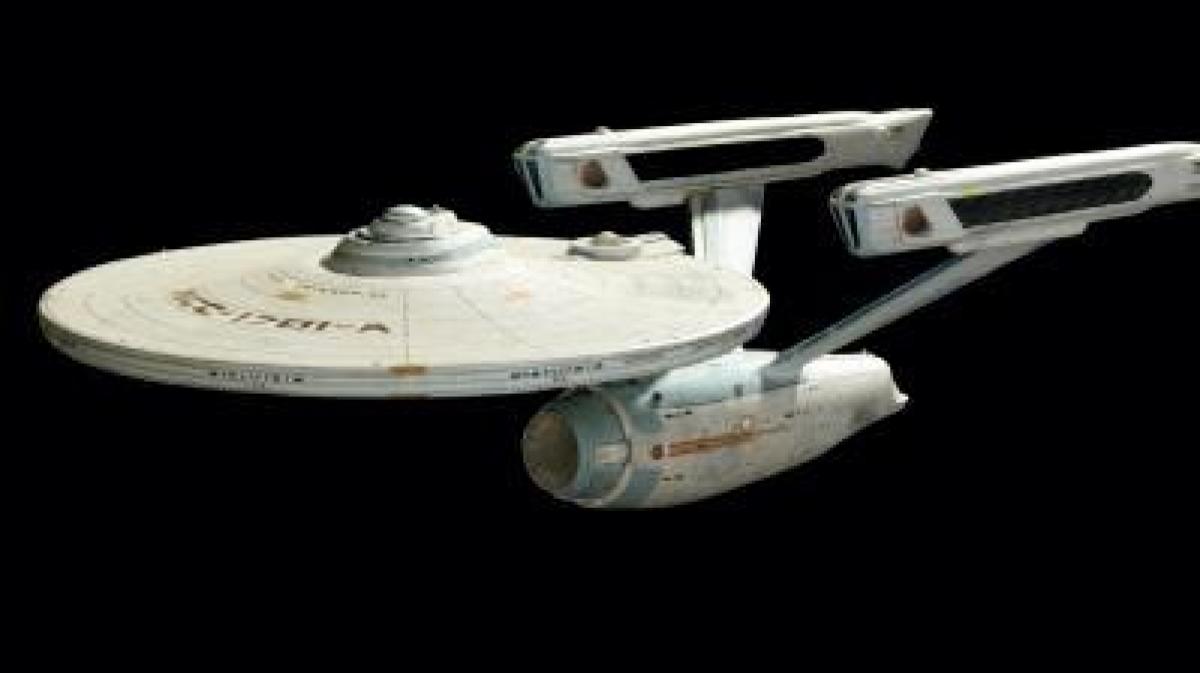 StrobelErich's tweet photo. Das Raumschiff #Enterprise war auch Klasse. Vor allem das #Beamen hatte mich tief berindruckt. 🙄 Was würde bei einem Fehler passieren und plötzlich fehlen Gliedmaßen und die hängen im #Multiversum fest ?🤔 Als Kind eine unglaubliche Faszination.😊👍 https://t.co/1NKAndrxlP