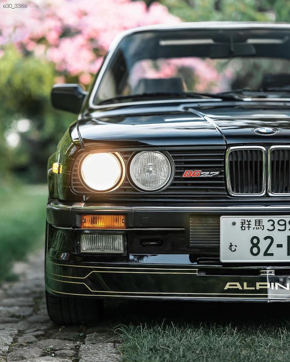 #BMW E338i Alpina B6 2.7 
📸 Images by: @artapfoto 

#BMW #BmwClassic #BmwAlpina #BmwE30 #ClassicCars #VintageCars