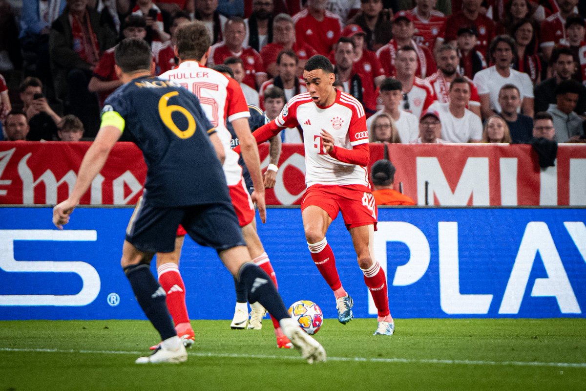 FC Bayern München tweet media