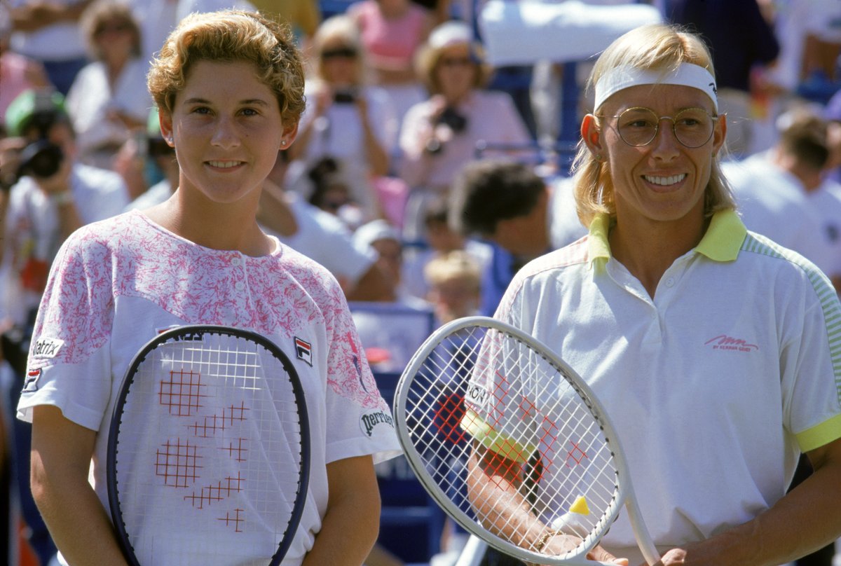 Martina Navratilova, campeona de 18 GS y de 8 WTA Finals, marcó que Seles 'habría ganado mucho más' si no se hubiese dado el atentado. 'Estaríamos hablando de ella como la jugadora con mayor cantidad de Grand Slam. Este tipo cambió el curso de la historia del tenis'.