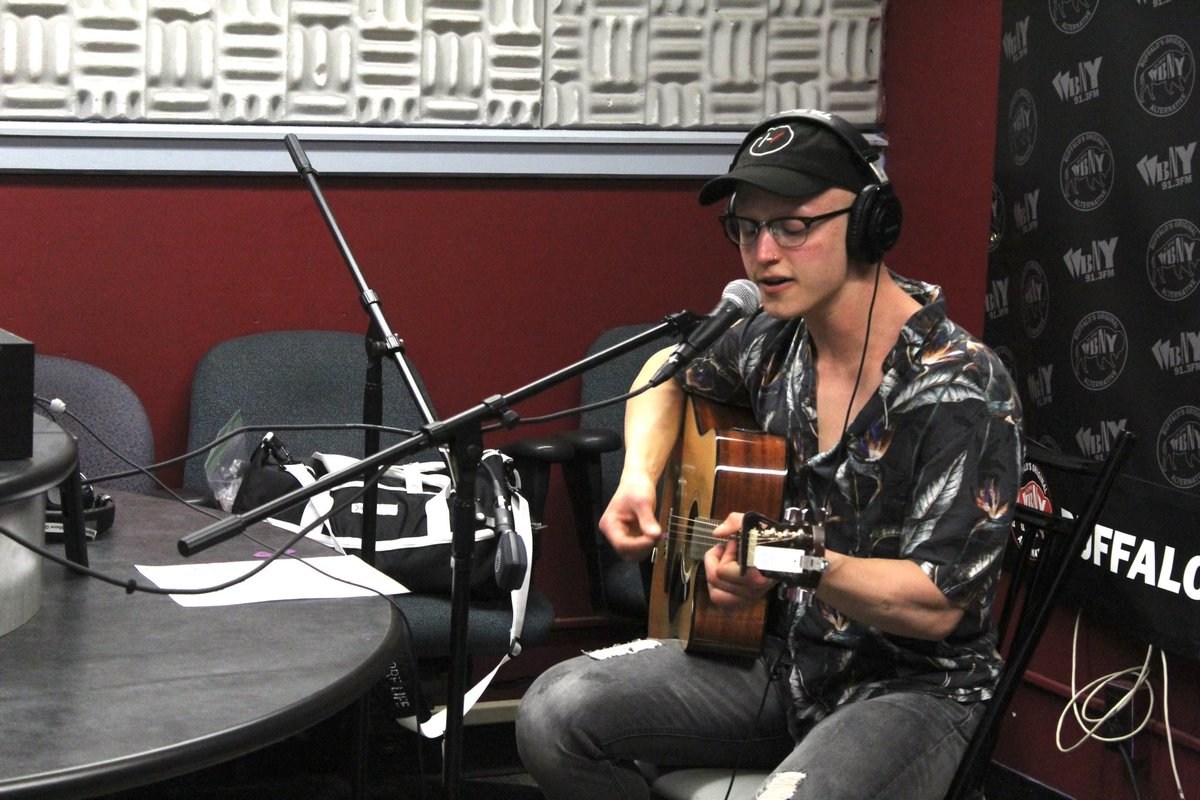 On Friday 4/12 we had Akloh on our Local Show!

Listen every Friday for live music performances by local musicians and artists. 

More listening options available on our website WBNY.org