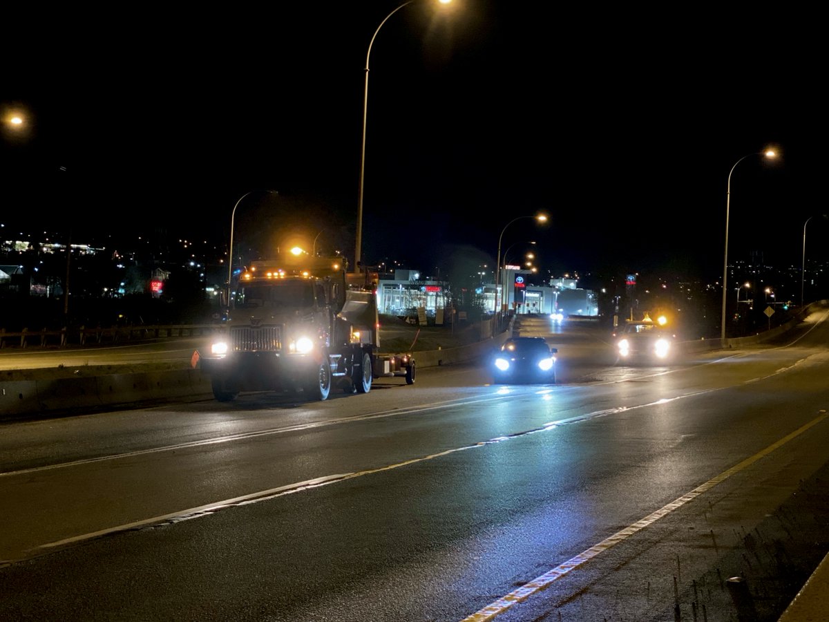 Spring sweeping continues in the #LowerMainland🧹 Tonight watch for sweeping equipment on: #BCHwy99 #MasseyTunnel south #BCHwy99 Oak St Bridge Slow down and obey signage. #SlowDownMoveOver @TranBC_LMD