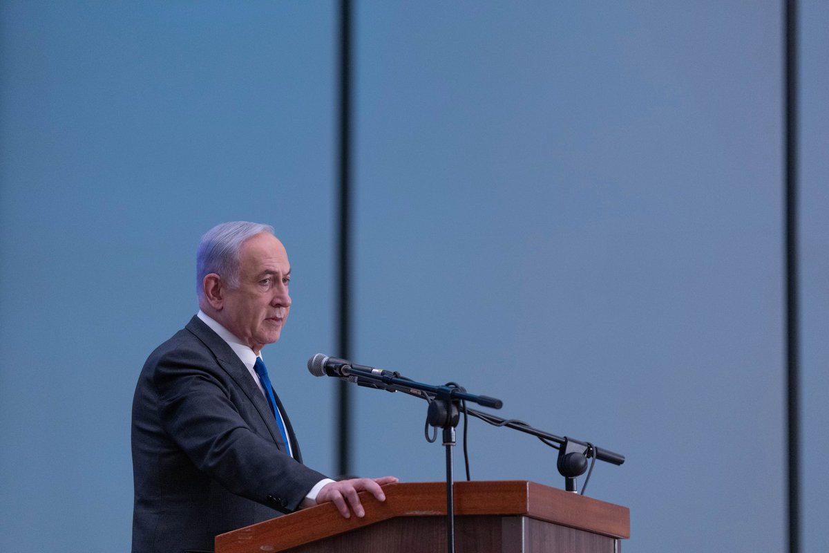 Tutuklama kararı çıkacak mı? Netanyahu'dan dünya liderlerine çağrı

ntv.com.tr/dunya/tutuklam…

Foto: AP