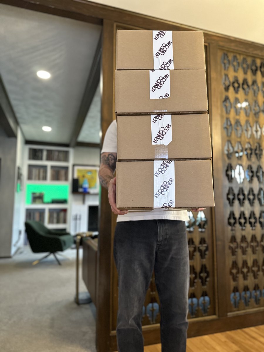 RecordCorner's tweet image. Big thanks to everyone that has been placing orders!! 
RecordCorner.net
#recordcorner #vinylcommunity #vinylrecords