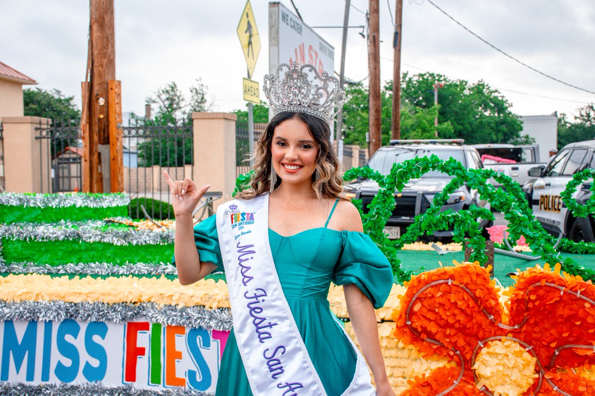 What’s it like to be Miss Fiesta? Just ask, Ciara Davila, a first-generation senior majoring in biology at UTSA and Miss Fiesta San Antonio 2024.

Check out her story: bit.ly/4b7K2wl

#UTSA #FiestaSA