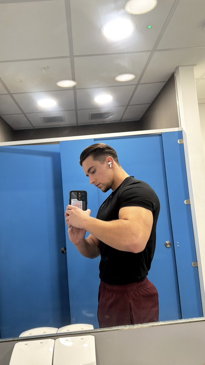 Splasheyy tweet media