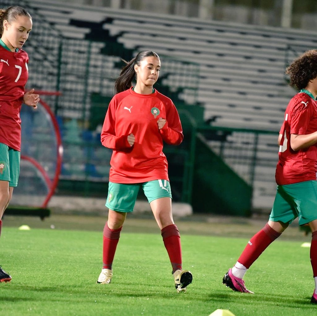 27 Atlas Lionesses have been called up for the World Cup qualification matches against Algeria 🇲🇦🌟 1. Fatima Zahra El Jebraoui 2. Quiam Lakhmiss 3. Rim Chitbi 4. Hiba Youssoufi 5. Nisrine Kebdani 6. Khadija Errhili 7. Najwa Zaaboul 8. Wafae Bentahri 9. Sara Dofry 10.…