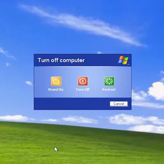 alexiarsteinn's tweet photo. Hubo un dia que apagaste windows xp por ultima vez para no volverlo a usar nunca mas https://t.co/SIMEyT17xX