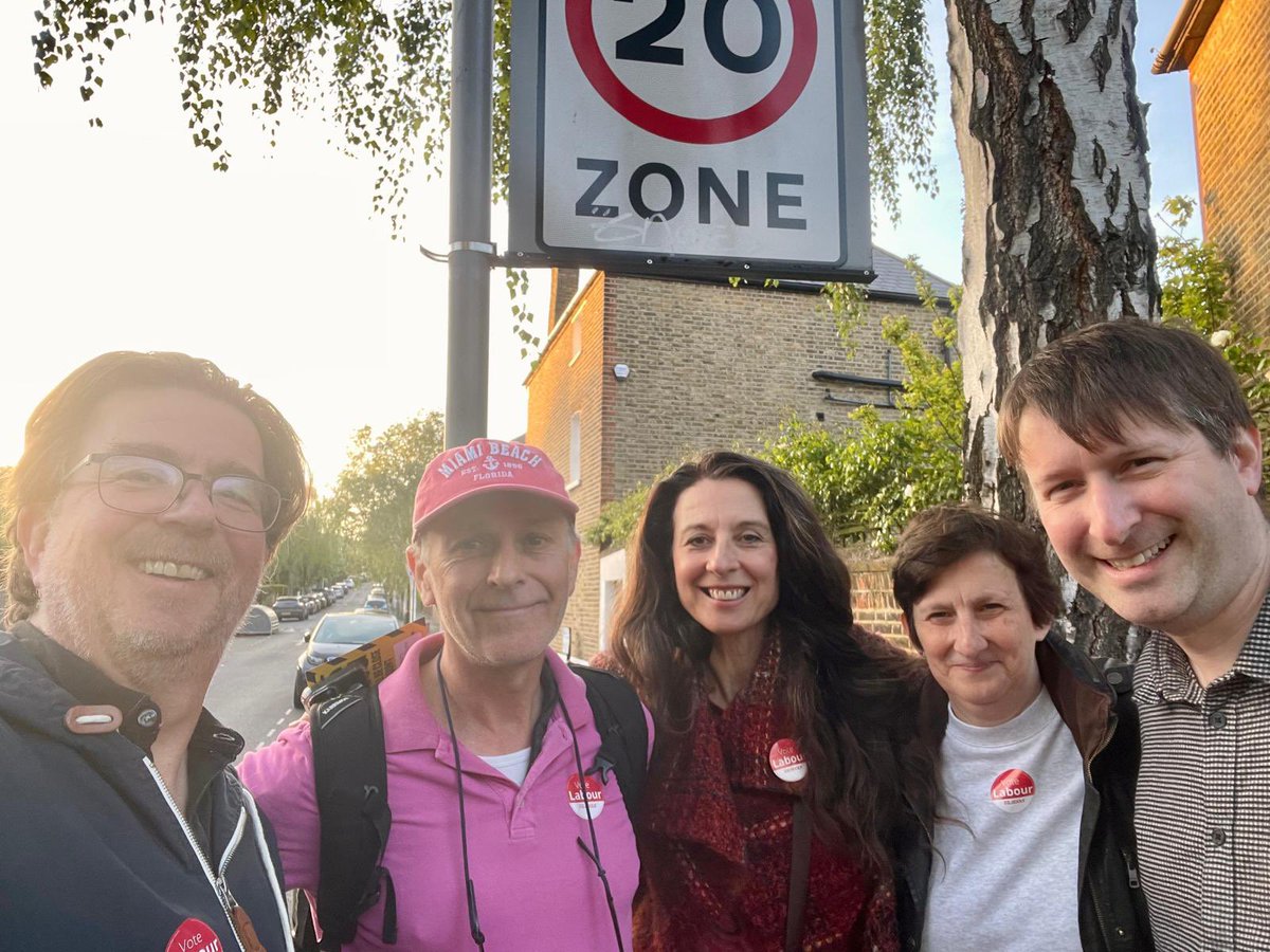 Lovely evening + a top team out speaking with residents in Dulwich Village. Lots of support for @SadiqKhan + @LabourMarina and for @UKLabour policies like free school meals + more social housing. London needs a Labour Mayor + a Labour government. #VoteLabour Thursday 2nd May.