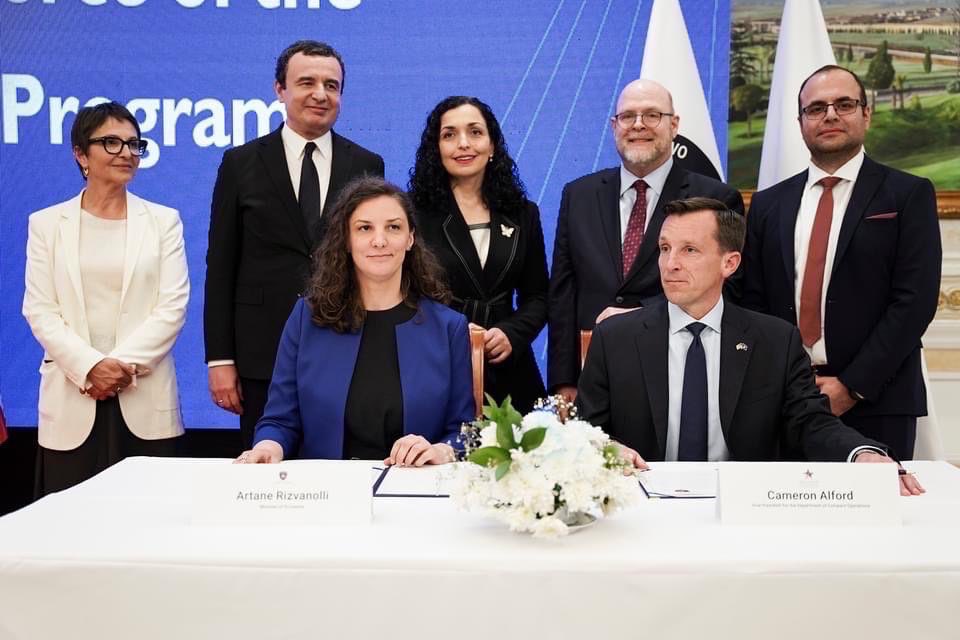 This historic energy investment will position Kosova as a leader in clean energy with the world's largest per capita battery capacity through the Compact Program. Grateful to 🇺🇸@MCCgov for their partnership and commitment.