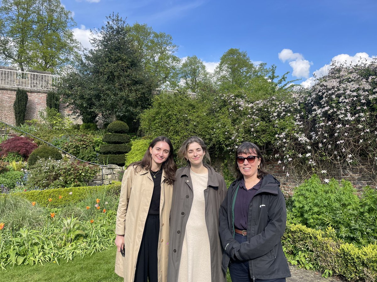 Congratulations @RebeccaBuxton on a fantastic manuscript workshop at York today. Thanks to the discussants, Megan Blomfield, Rufaida Al Hashmi, Mollie Gerver, and Alasia Nuti.