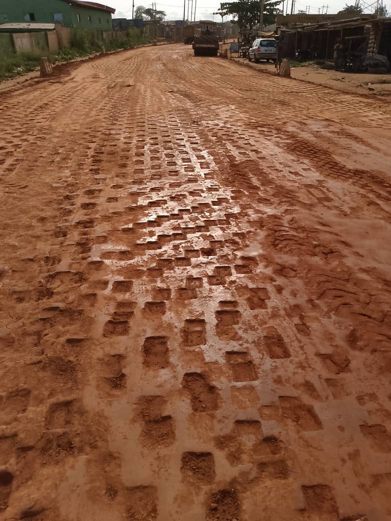 Reconstruction works have recommenced on the 19-kilometer Atan-Lusada-Agbara Road in Ado-Odo Ota Local Government Area of Ogun State.

#BuildingOurFutureTogether #ISEYA #DapoAbiodun #OgunState