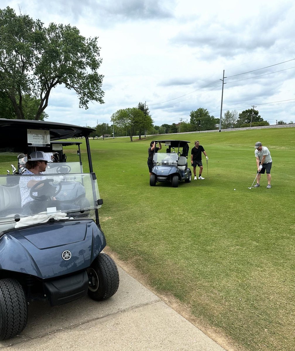 The peermusic crew had a “ball” at the 4th Annual @CreatiVets1 Charity Golf Tournament! ⛳️ It was an amazing day to support and honor our vets on the course. Explore ways to contribute by checking out @CreatiVets1 today! #creativets #golf #golftournament #singersongwriter