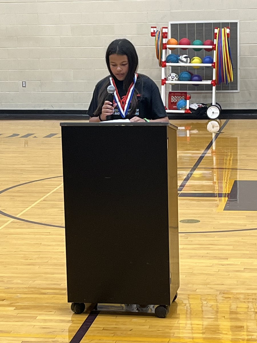 HolgateSchools's tweet image. Congratulations fifth grade students on your D.A.R.E. graduation!  Sophia Landa and Bryce Kobilis shared their essays during the ceremony.  Deputy Ferguson and Sheriff Bodenbender also spoke.  Thank you, Henry County Sheriff's Office for offering this service to our students!