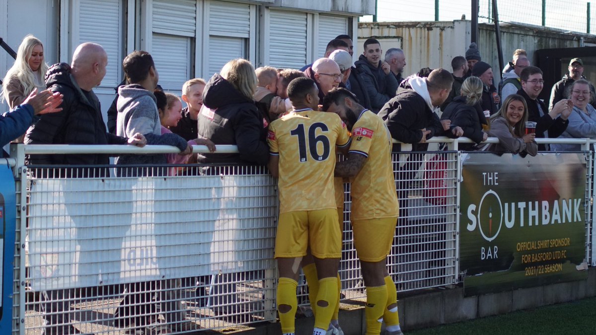 𝙊𝙪𝙧 12𝙩𝙝 𝙢𝙖𝙣🙌 We would like to say a massive thank you to all our supporters who have come through the Greenwich Avenue gates this season!💛 𝐀𝐕𝐄𝐑𝐀𝐆𝐄 𝐀𝐓𝐓𝐄𝐍𝐃𝐀𝐍𝐂𝐄:📈 2021/22: 𝟑𝟒𝟒 2022/23: 𝟑𝟏𝟒 2023/24: 𝟑𝟖𝟔 More of the same next season, Ambers!😉