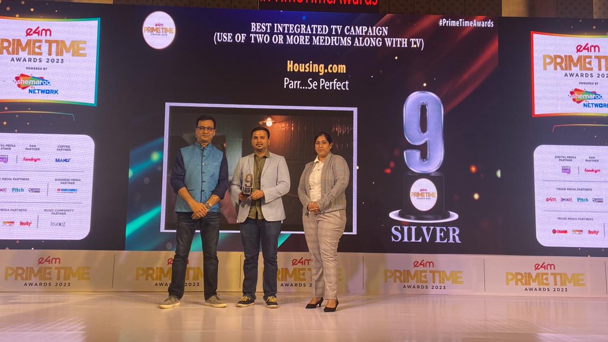 Recognizing outstanding achievements in Television Advertising at #PrimeTimeAwards! 🏆 🔥
Congratulations to the winners! 👏

Category : Best Integrated TV Campaign (Use of two or more mediums along with TV)
Winners : @Housing 

#e4mAwards #PrimeTimeAwards #TVAdvertising