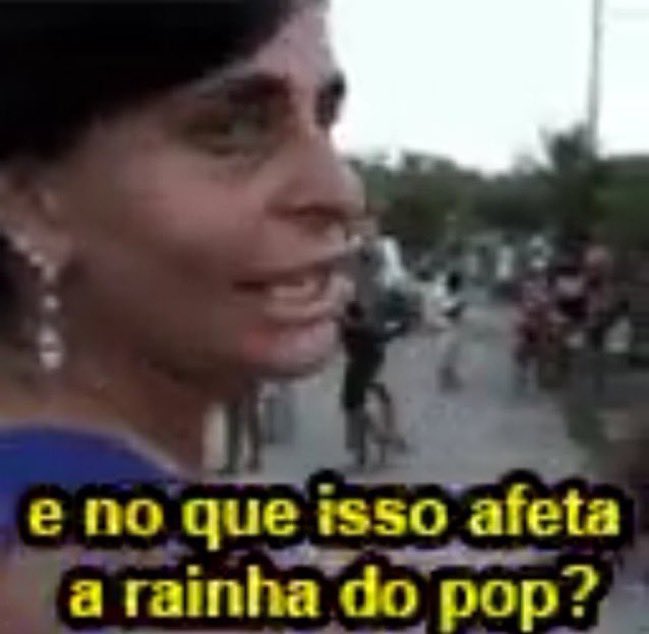 tem gente que se passa demais 

show gratuito promovido por um BANCO e tão achando ruim ter área vip… quer caridade? aguarde o rodeio bancado pela prefeitura na sua cidade kkkkk