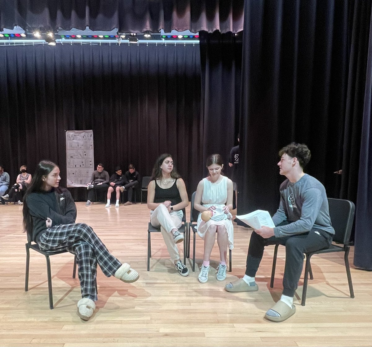 ellengianakis's tweet photo. So impressed by Mrs. Descy’s drama classes! They did a phenomenal job performing scenes from The Giver for the 6th grade classes at Marlboro Middle School this morning! 🎭📚 @CNHSPrincipal #TheRegional https://t.co/46UqgDKIx3