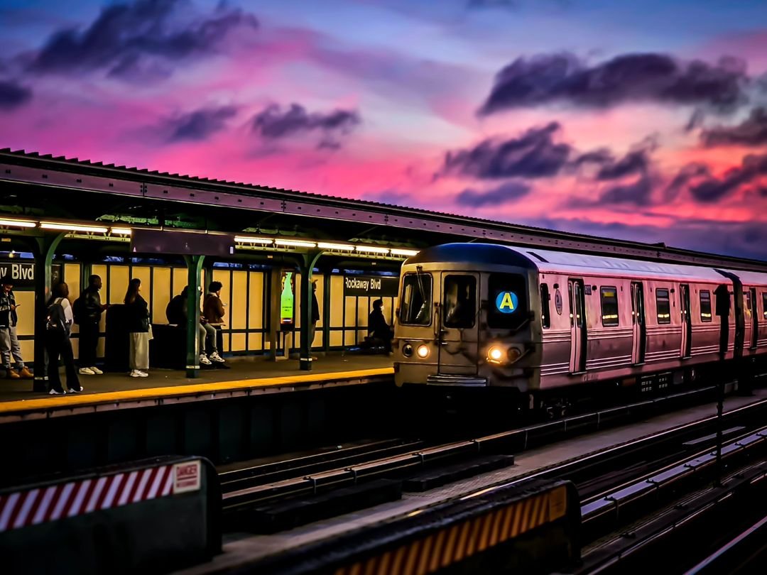 The latest edition of our Customers Count survey is sunsetting soon 🌆 Your honest opinion helps us improve service for all of our riders. Take the survey here: mta.info/survey 📸: larry_nyct7171 (IG)