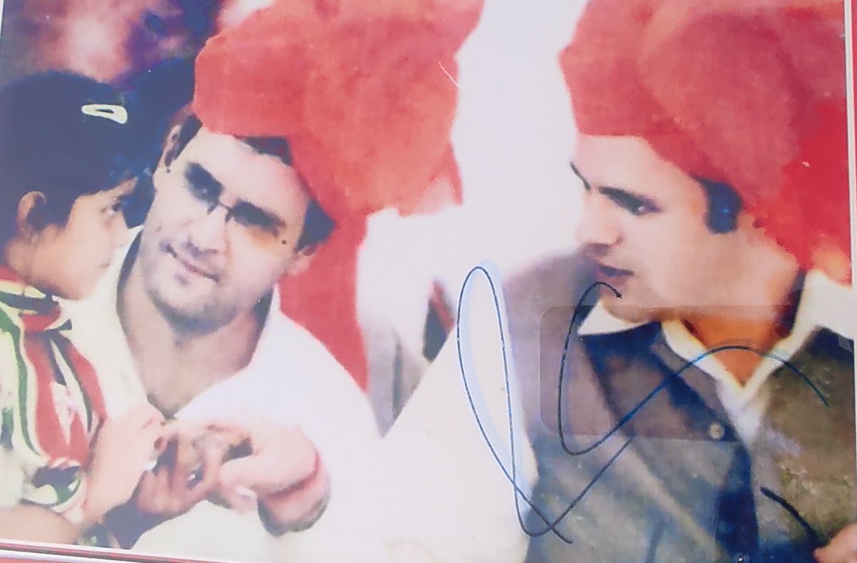 This picture with the hope of the country @RahulGandhi ji and the grassroot leader of Jammu and Kashmir @OmarAbdullah ji, reminds me of the good old days!! #voteforindia ❤️