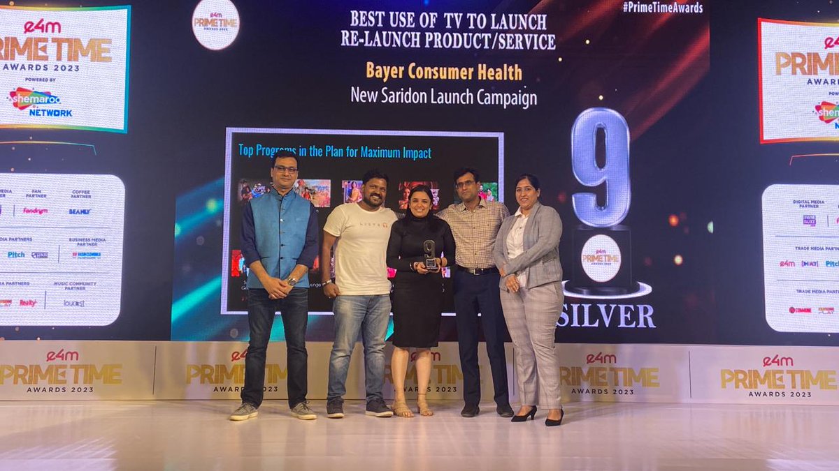 Recognizing outstanding achievements in Television Advertising at #PrimeTimeAwards! 🏆 🔥
Congratulations to the winners! 👏

Category : Best Use of TV to Launch/Re-Launch Product/Service
Winners : @Bayer4SelfCare 

#e4mAwards #PrimeTimeAwards #TVAdvertising #CreativeExcellence…