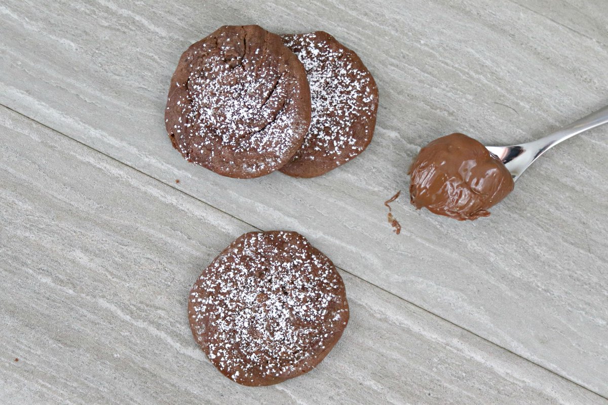 Easy Nutella Chocolate Cookies! Get the recipe >>> rfr.bz/tla6bec

#cookies #cookierecipe #nutellacookies #nutellachocolatecookies