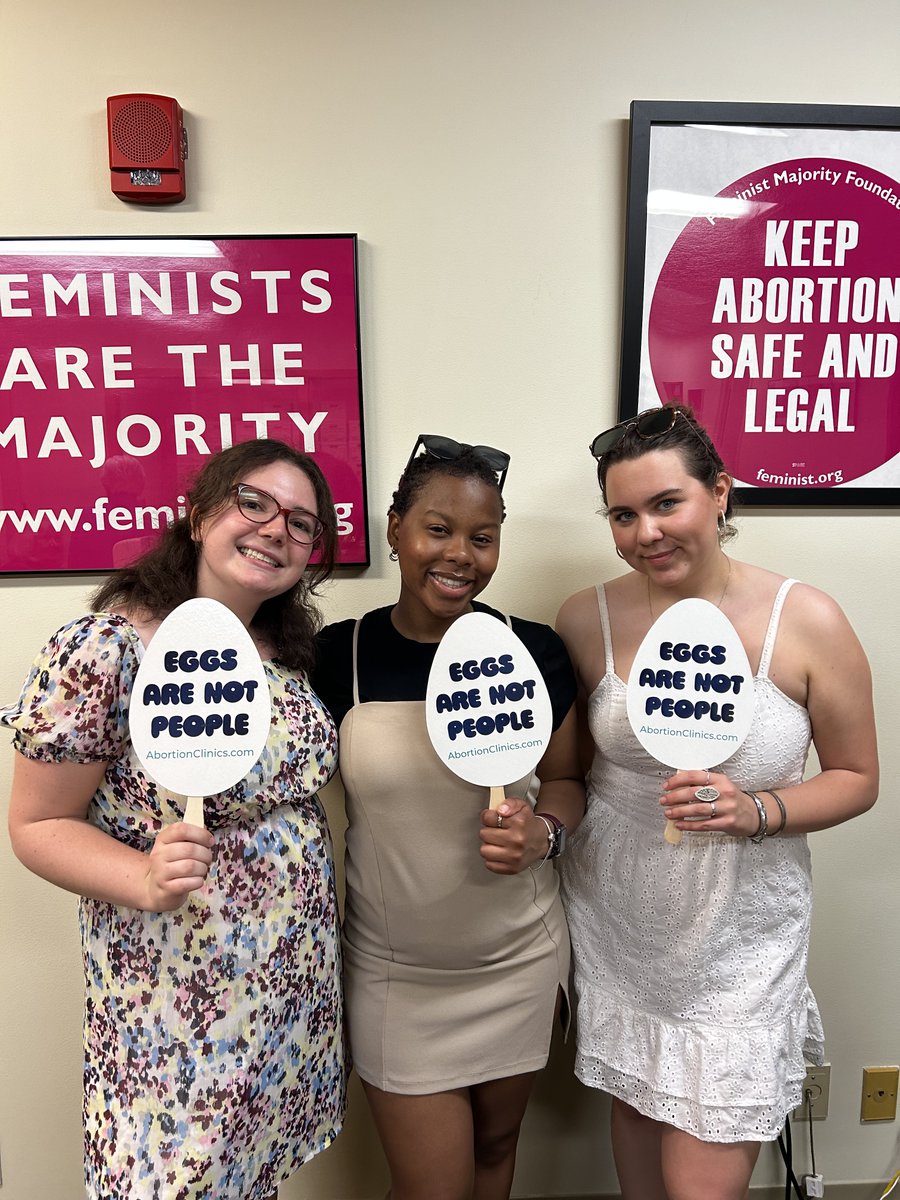 FeministFDN's tweet image. EGGS! ARE! NOT! PEOPLE! 

#abortionrights #feminism #reproductivejustice #mybodymychoice