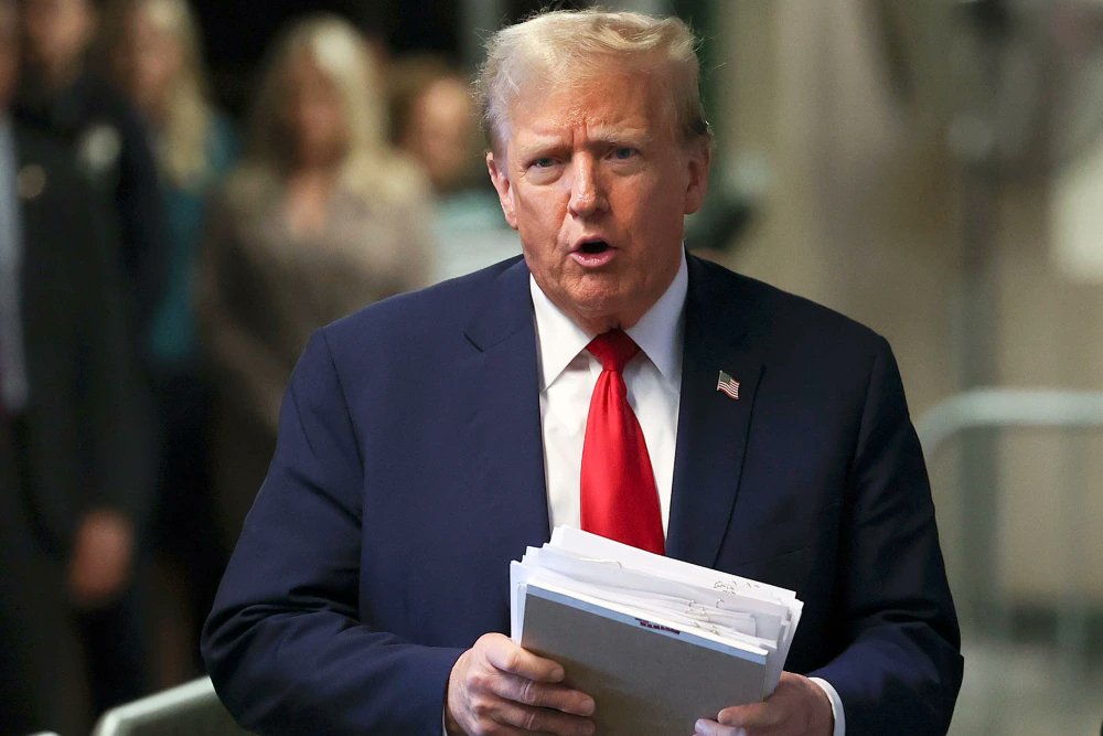 TheDailyGlobal_'s tweet photo. Donald Trump has been held in contempt for flouting a gag order in his "hush money" trial. Judge Merchan fined him $9,000 for nine violations, warning of potential jail time for further breaches. The order restricts Trump's comments on witnesses Michael Cohen and Stormy Daniels. https://t.co/yruvPwyQRp