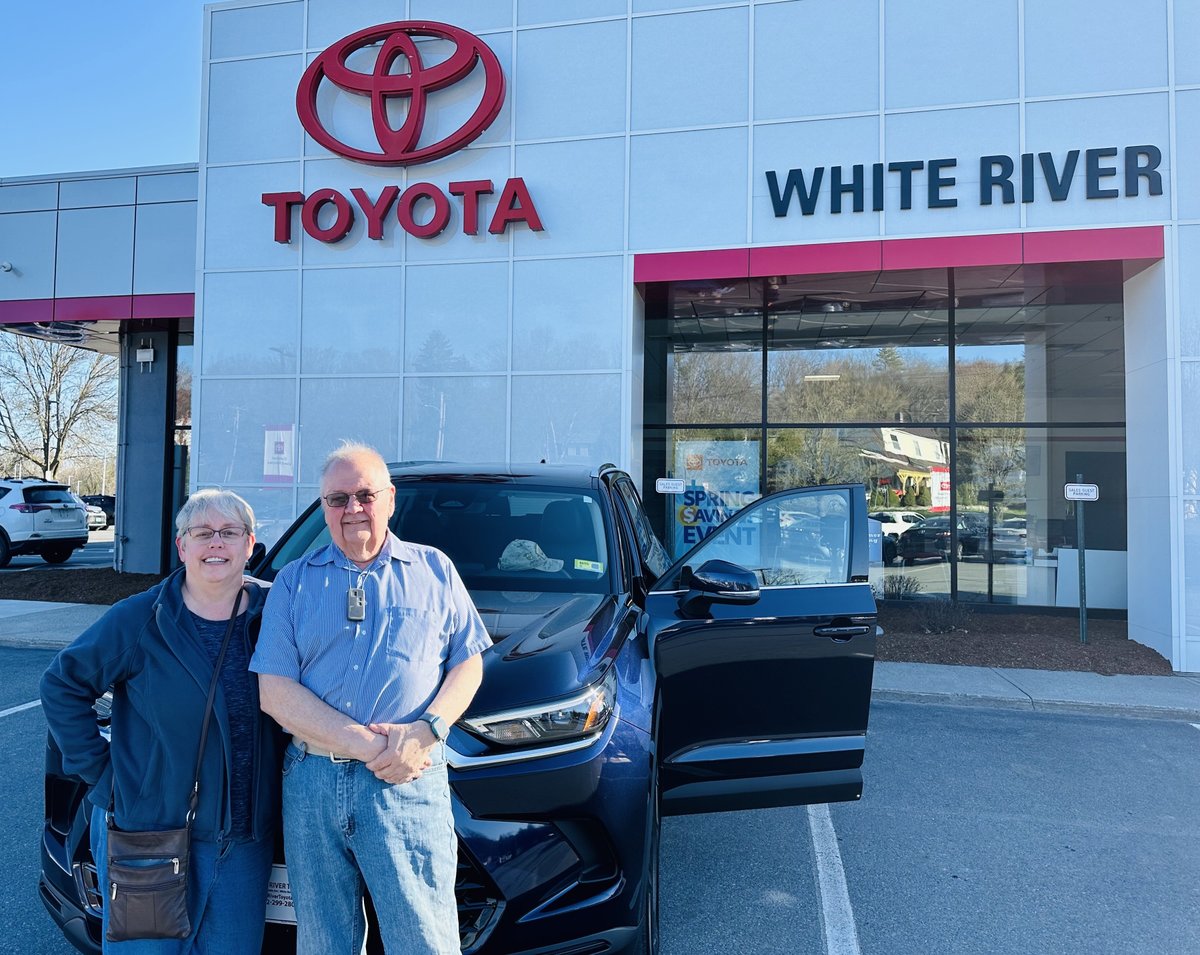 Happy #NewCarDay to the Charlans! Cindy and Daniel brought home this beautiful blue @Toyota Grand Highlander Hybrid, thanks to some help from Dipak Niroula - Congrats!

Learn more about Dipak & check out his reviews on @DealerRater: bit.ly/3KKr1og

#Toyota #LetsGoPlaces