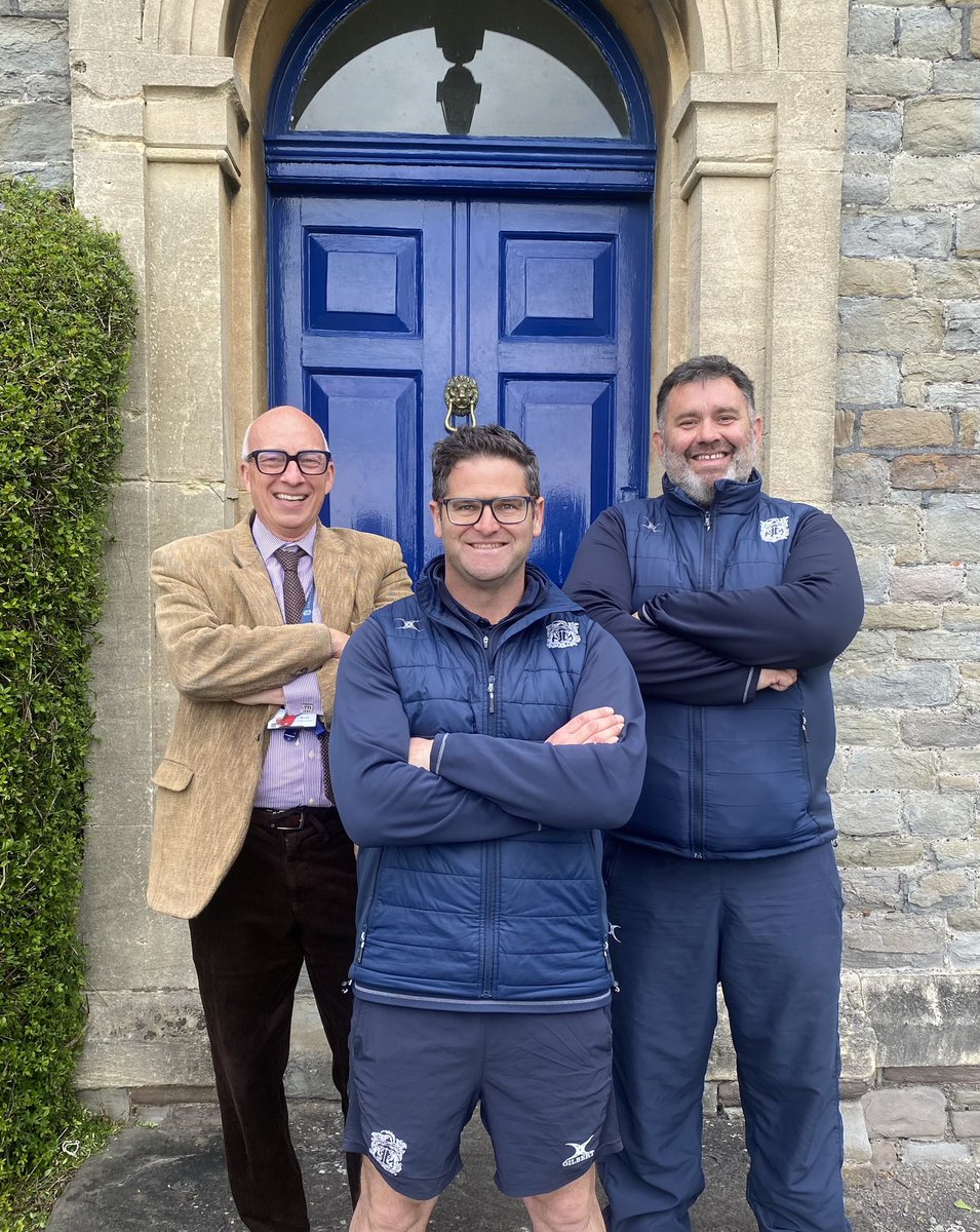 🗓️ Happy National Larry Day from our very own Laurence, Lawrence and Loz! #happyaslarries #WeAreCollegiate