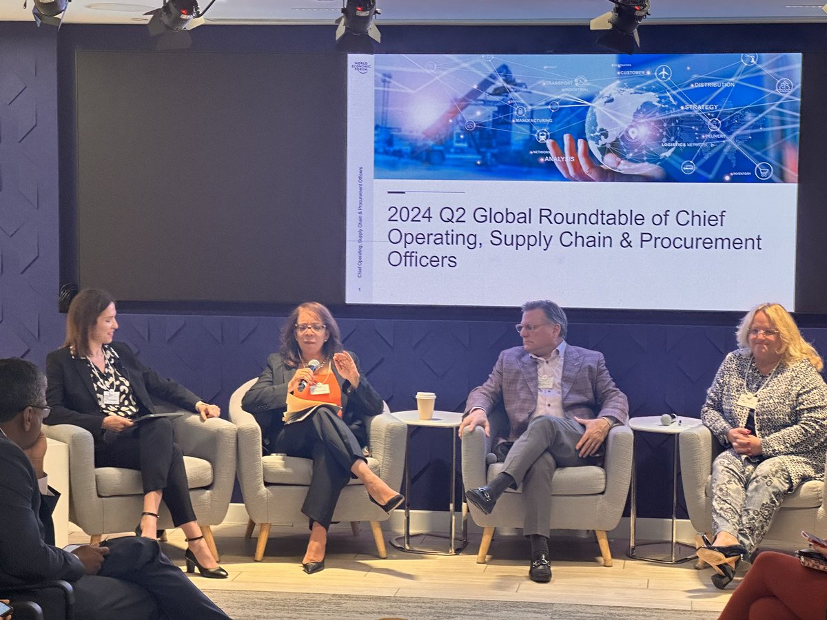 Live from New York: @AsstSecCastillo addresses some of the nation's top business leaders at @wef about how @CommerceGov is helping transform investment, innovation, and workforce development domestically, and inspiring growth around the world.