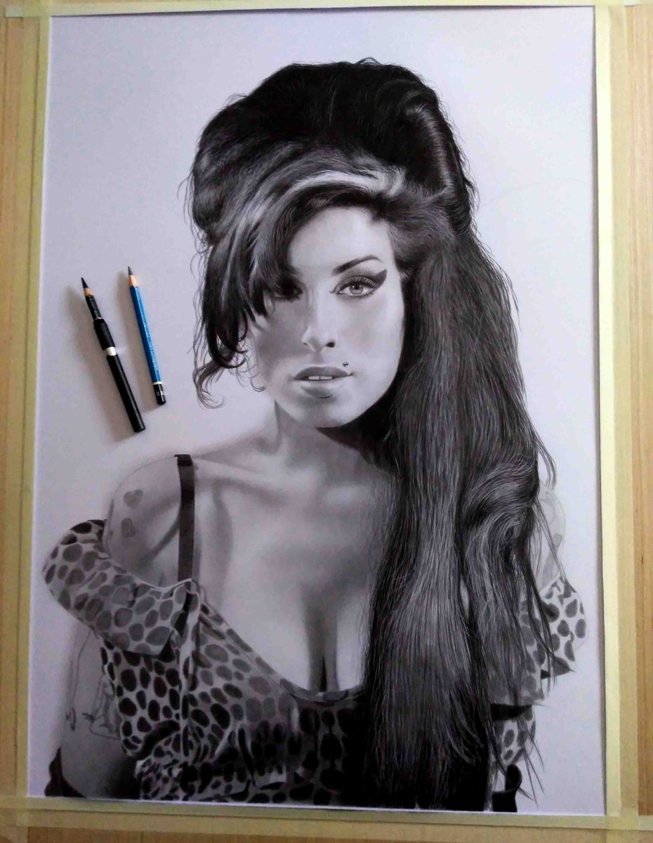 Commissioned Portrait 🙂
Amy Winehouse W.I.P 2
Ritratto su commissione 🙂
Amy Winehouse W.I.P. 2