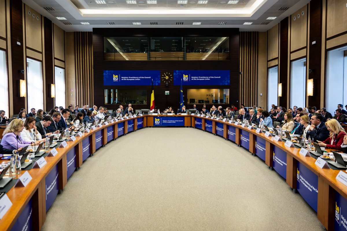 “Latvia supports strengthening the rule of law through the use of all the mechanisms available,” underlines 🇱🇻 Foreign Minister @Braze_Baiba at the informal meeting of the General Affairs Council of the EU 🇪🇺 ➡️ mfa.gov.lv/en/article/bai…