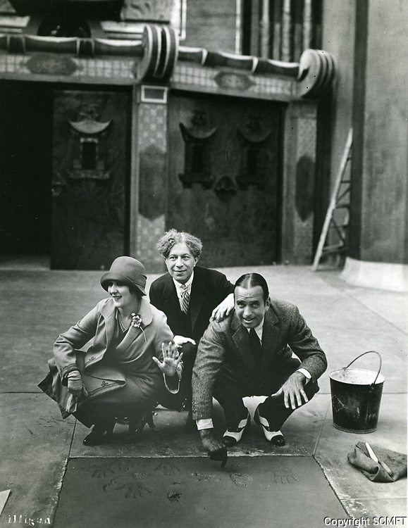 On April 30, 1927, Douglas Fairbanks and Mary Pickford became the first celebrities to leave their prints in concrete at Grauman’s Chinese Theatre in Hollywood.