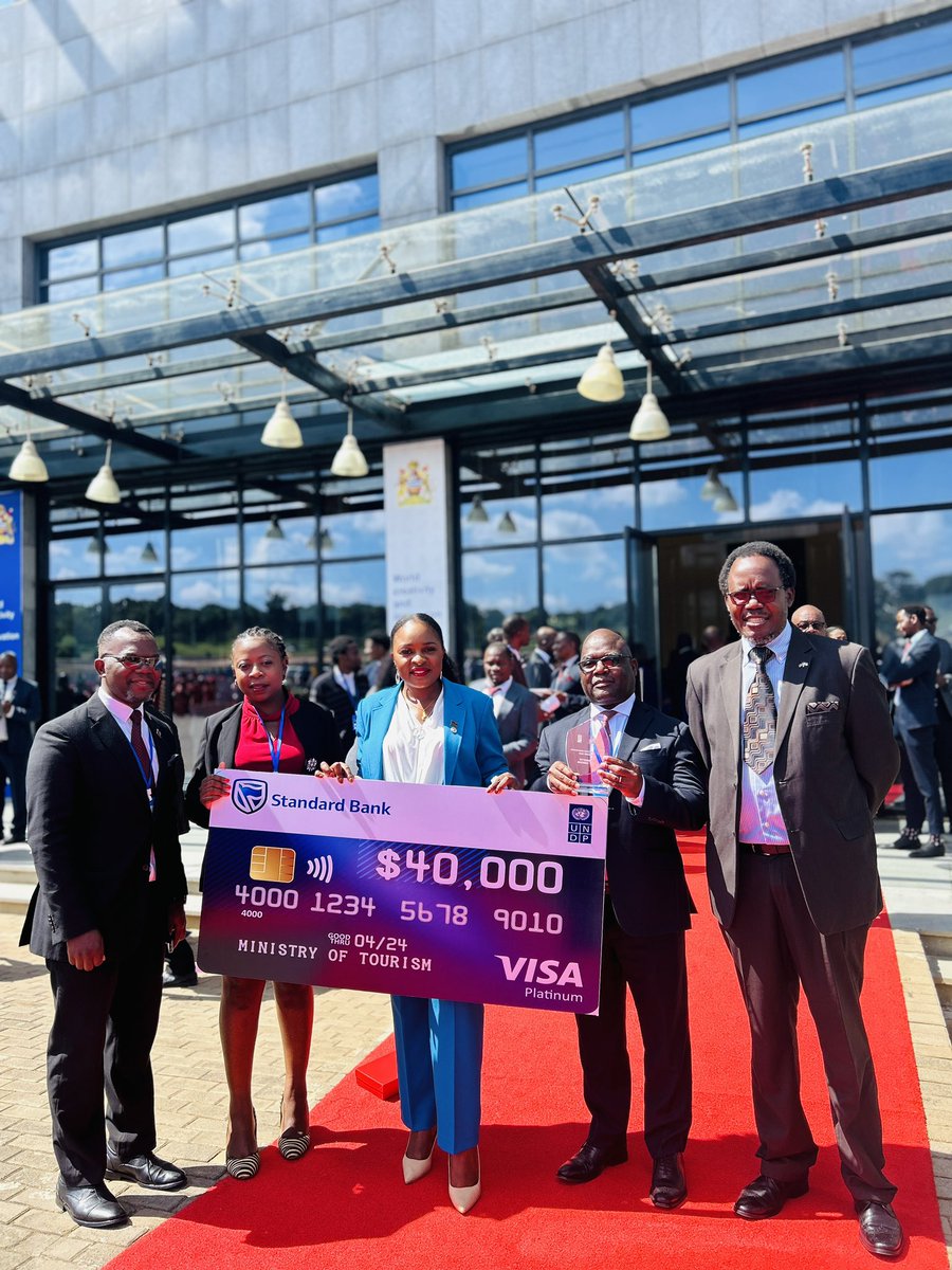 Today we received the Public Sector Innovation award from UNDP! With a $40,000 grant, we're developing the Tourism Enterprise Digital Inspection System to revolutionize the industry. Thanks to @LAZARUSCHAKWERA for inspiring towards innovative solutions in the sector!