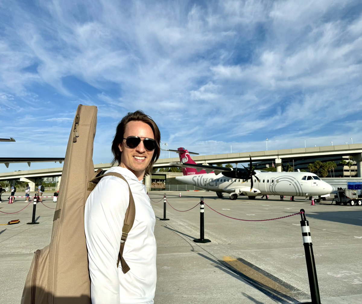 JimmyNashmusic's tweet image. Thank you @silver_airways for the great flight to Key West to play @KWSWF 🌴🎉😀 We usually drive, but now we’re gonna fly every time! Thanks for handling Adelaide (my guitar) with care ❤️
#kwswf #keywest #taylorguitars
